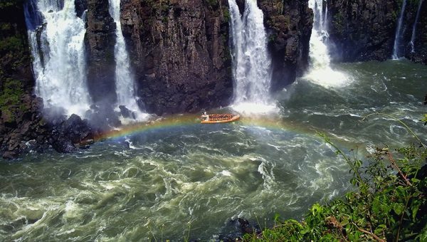 Spectacular waterfalls on the brazilian side